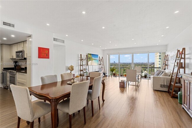 Building Photo - 2451 Brickell Ave