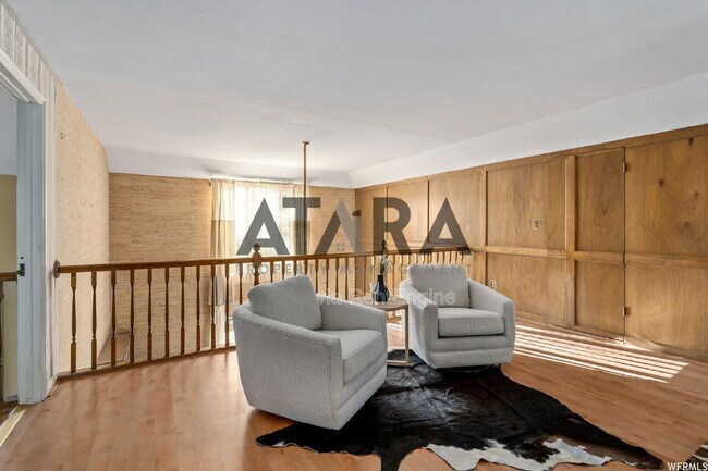 Building Photo - 1577 E Tomahawk Dr