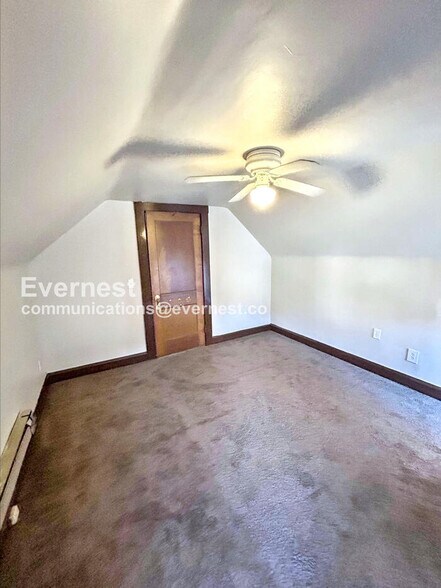 Building Photo - 988 Brunswick Rd