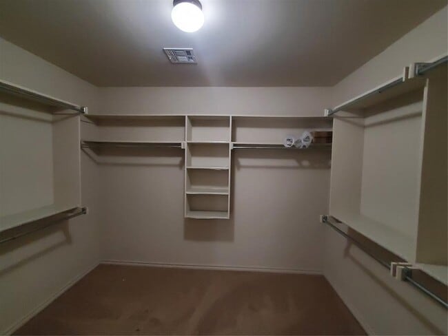 Building Photo - 16113 Juliet Dr
