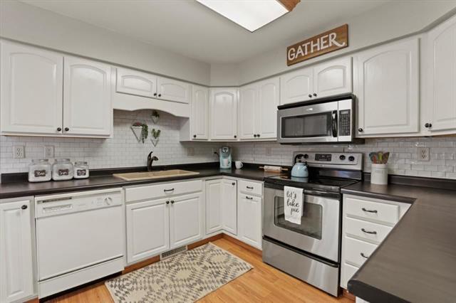 Building Photo - 224 Grand Canyon Dr