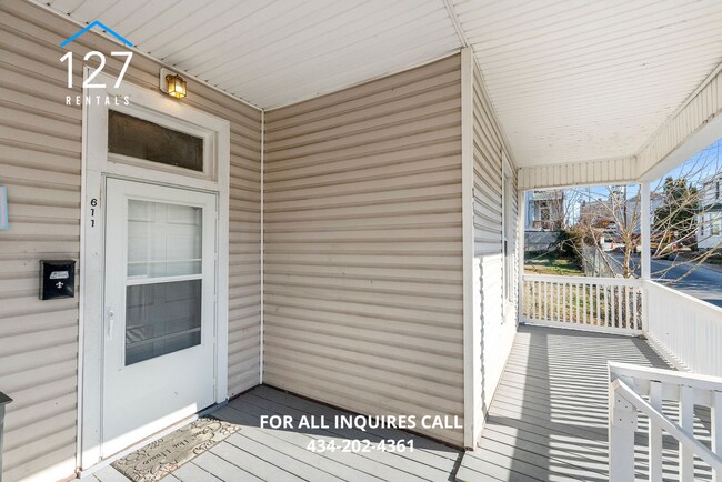 Building Photo - Modern Comfort Meets Prime Convenience - 3BR/2BA in Lynchburg!