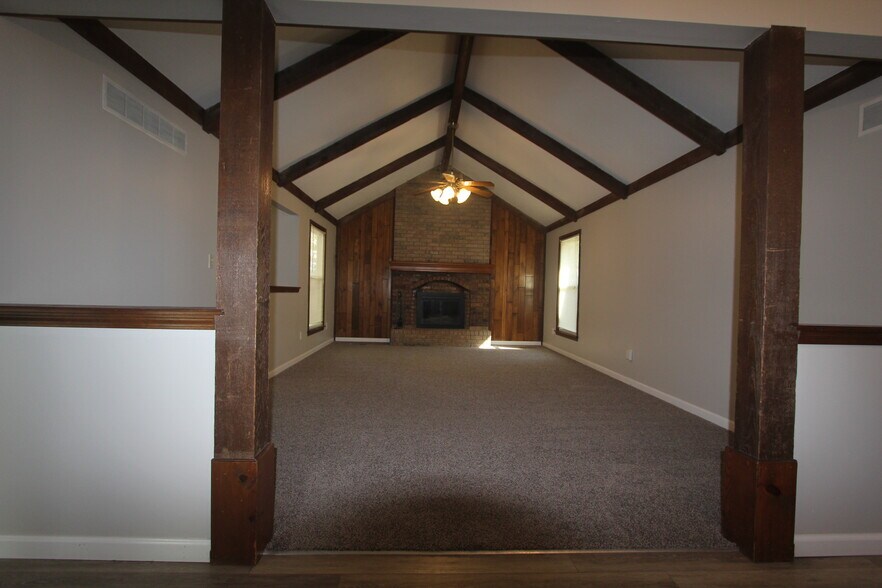 Building Photo - 2208 NW 11th St