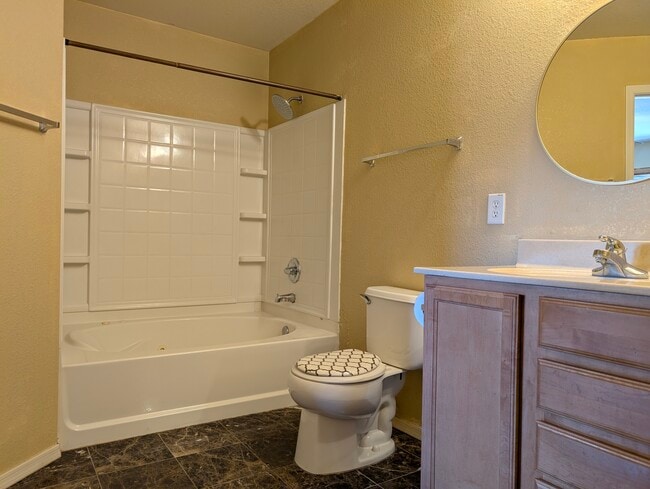 Building Photo - 4179 E Wading Pond Dr