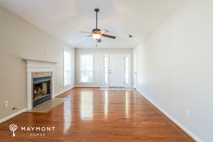 Building Photo - 376 Walker Way