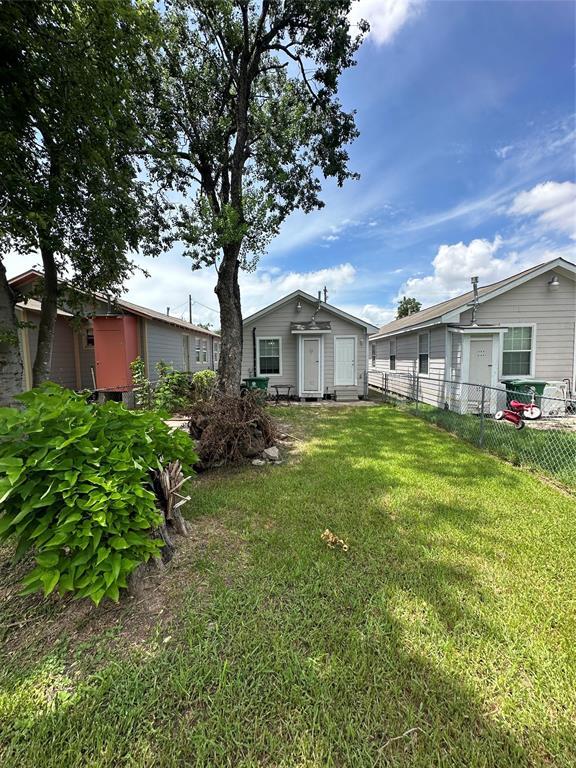 Building Photo - 6723 Avenue Q