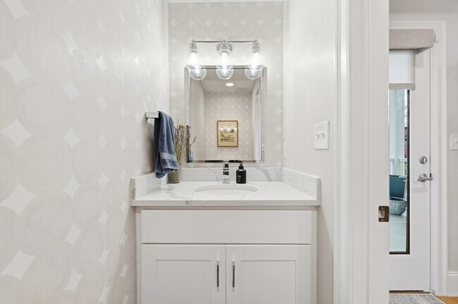 Building Photo - 64 O St