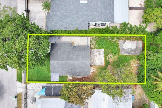 Building Photo - 151 NW 42nd St