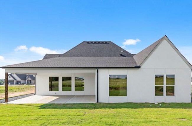 Building Photo - Beautiful Brand New 4 bedroom Home!