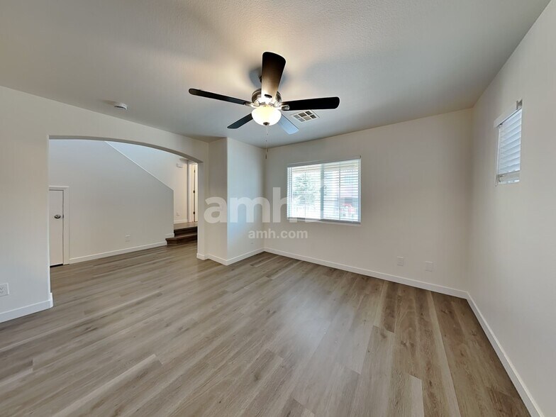 Building Photo - 9144 Rich Tapestry Ct