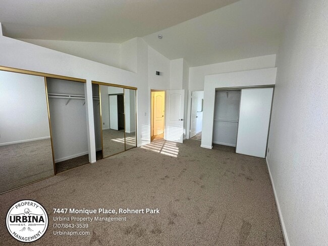 Building Photo - Beautiful 3-Bedroom Home with a Sparkling ...