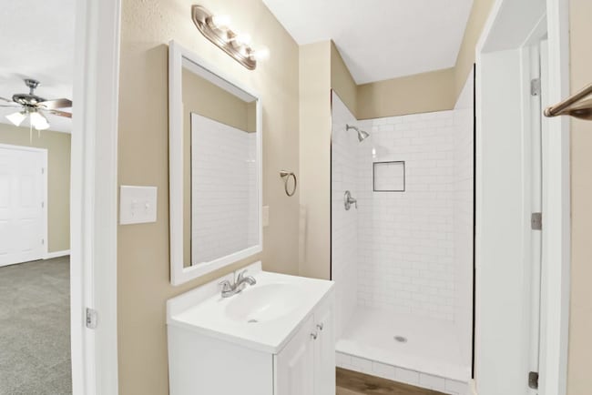 Building Photo - 2103 Concord Lake Rd