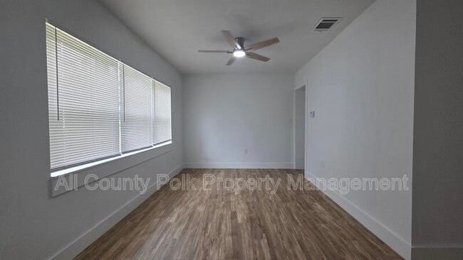 Building Photo - 2704 Homer Cir