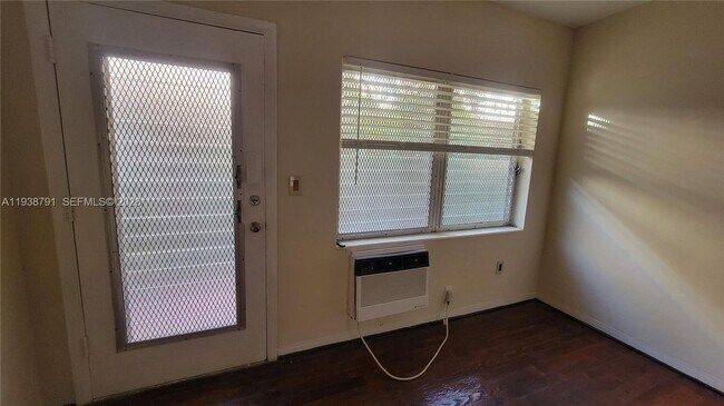 Building Photo - 1050 Pennsylvania Ave