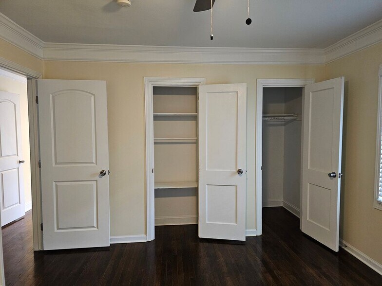 Building Photo - 276 Frasier St SE