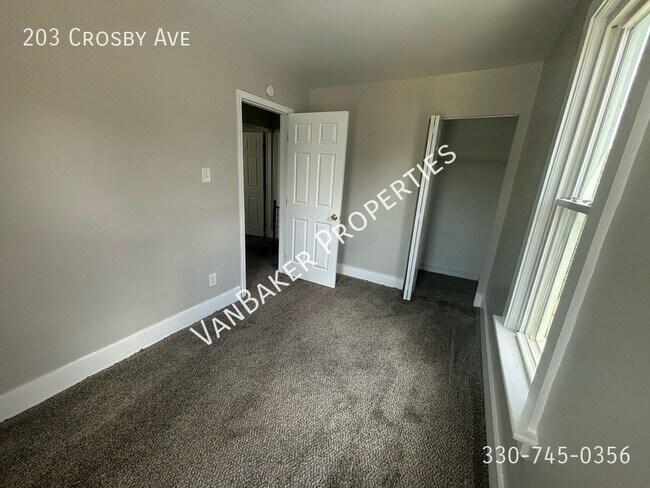 Building Photo - 203 Crosby St