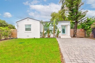 Building Photo - 968 NE 80th St