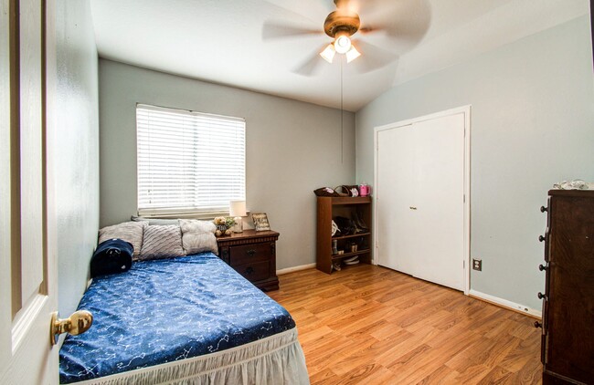 Building Photo - 19943 Black Pearl Ct