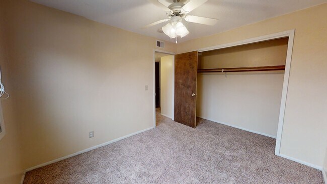 Building Photo - 1820 A Ave NE