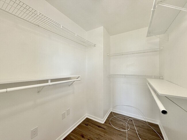 Building Photo - 10325 Boyette Creek Blvd