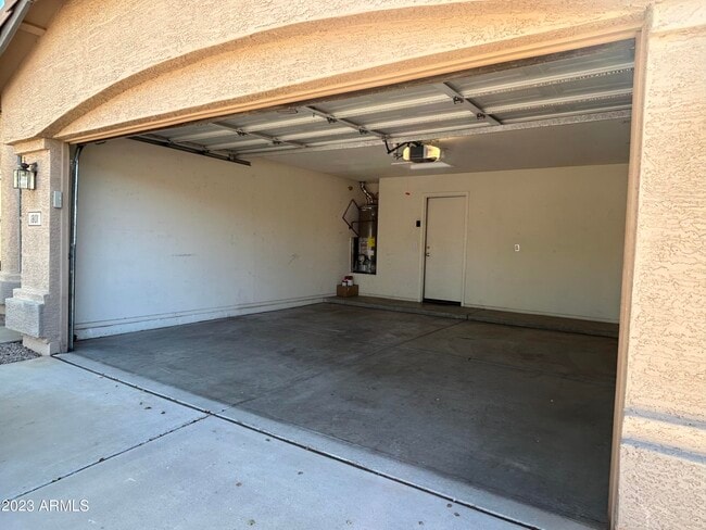 Building Photo - 1801 E Toledo St