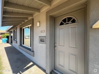 Building Photo - 3336 W Turney Ave
