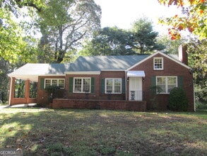 Building Photo - 6739 S Sweetwater Rd