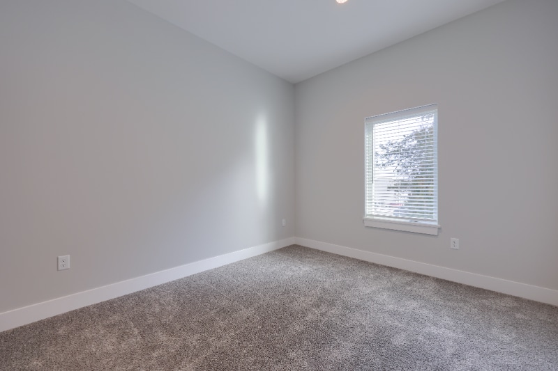 Building Photo - 117 W Main St