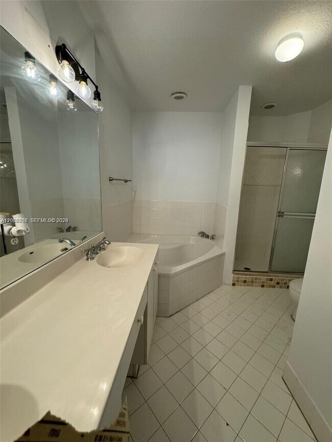 Building Photo - 5759 NW 113th Ct