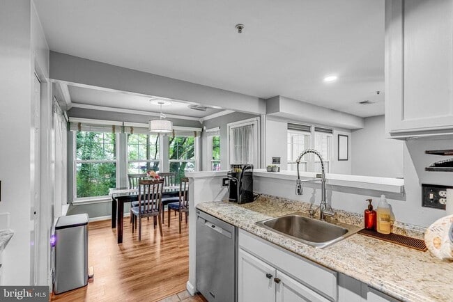 Building Photo - 7501 Calderon Ct