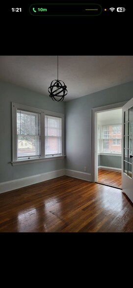 Building Photo - 1333 Sloane Ave