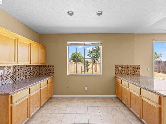 Building Photo - 4528 Wagon Trail Way
