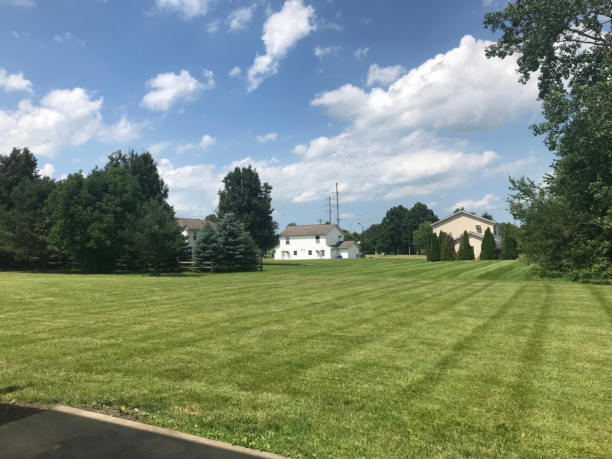 Building Photo - 1587 Athena Dr