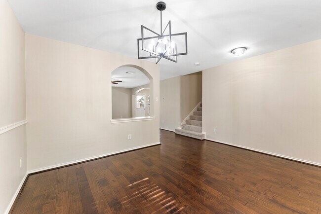 Building Photo - 2419 Colonial Springs Ln