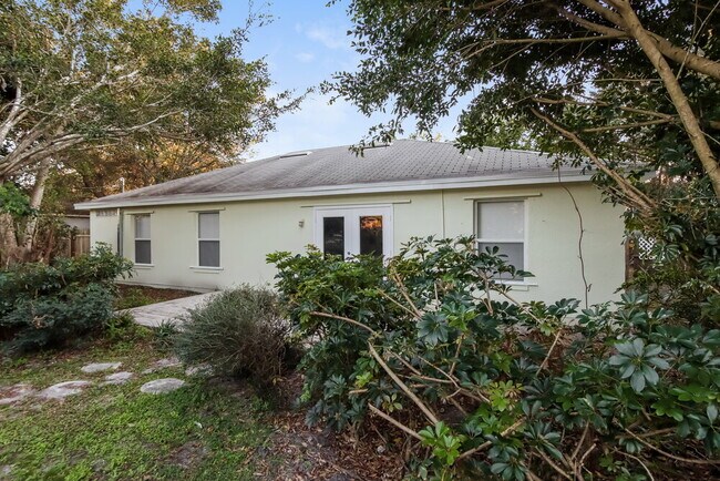 Building Photo - 108 Osceola Ave