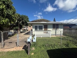 Building Photo - 87-118-118 Alapaki St