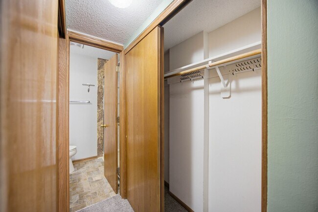 Building Photo - Ankeny Condo for Rent