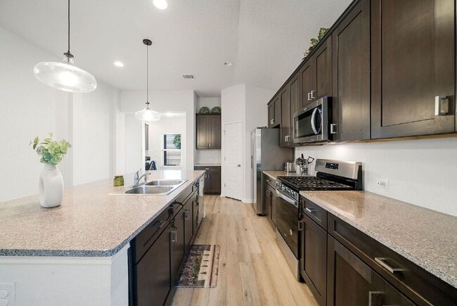 Building Photo - 12927 Maridell Park