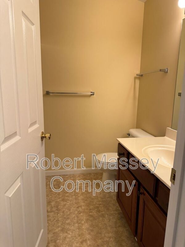 Building Photo - 5301 Pacer Ln