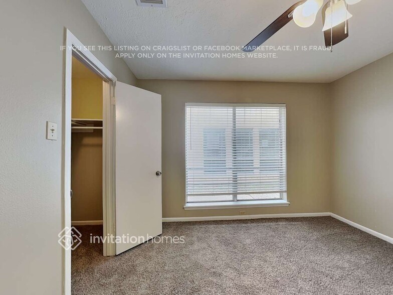 Building Photo - 3414 Creekbriar Dr