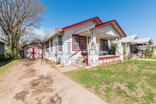 Building Photo - 129 N Meridian Ave