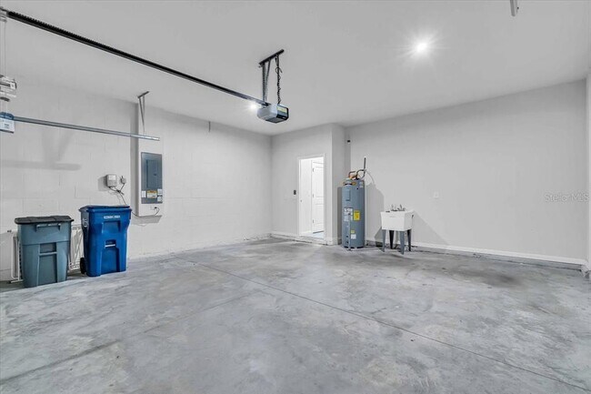 Building Photo - 5436 Spanish Moss Cv