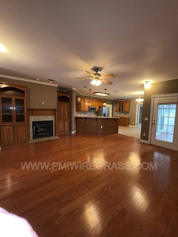 Building Photo - 249 Windsor Garden Dr