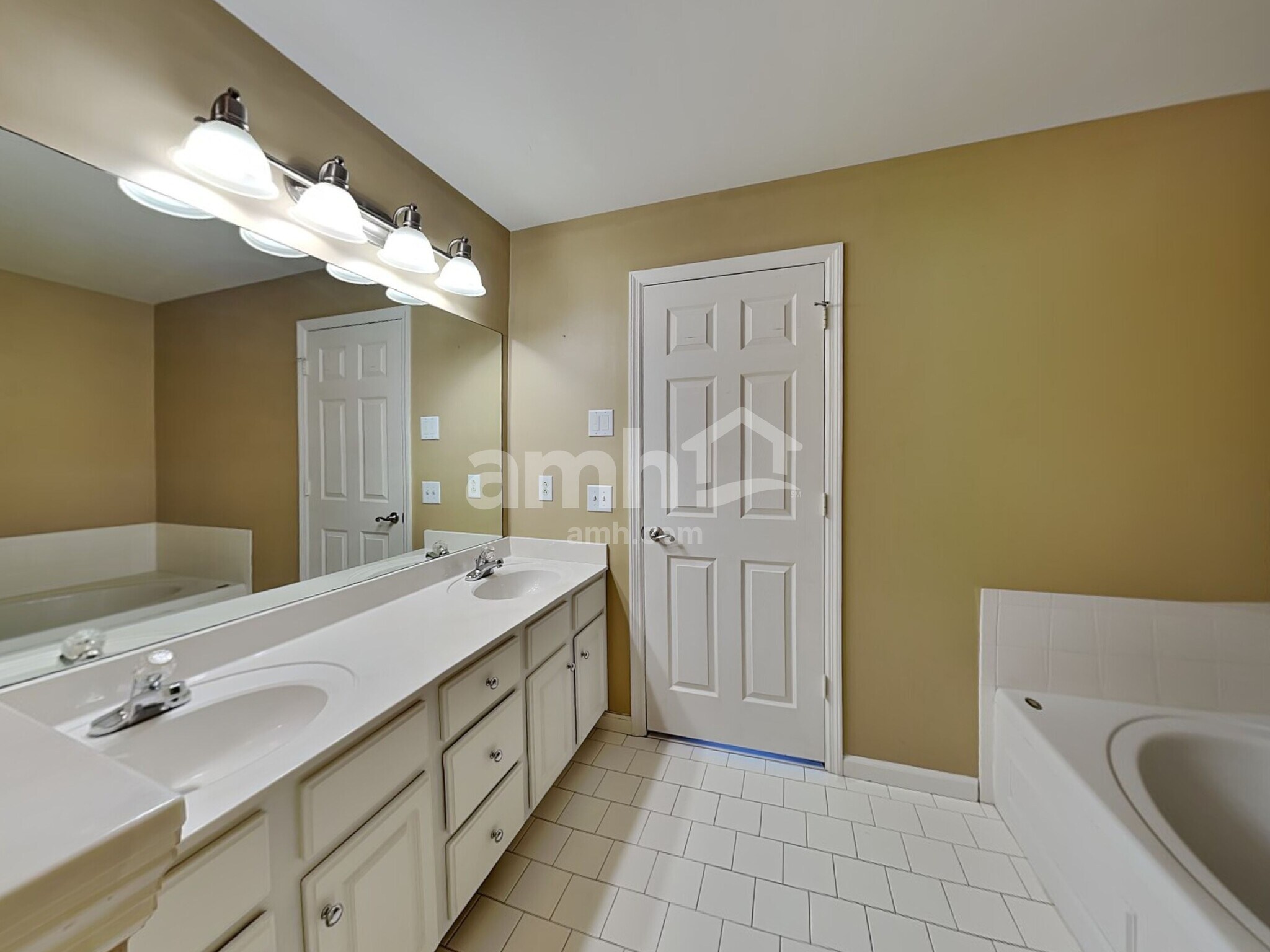 Building Photo - 6544 Broken Bow Dr