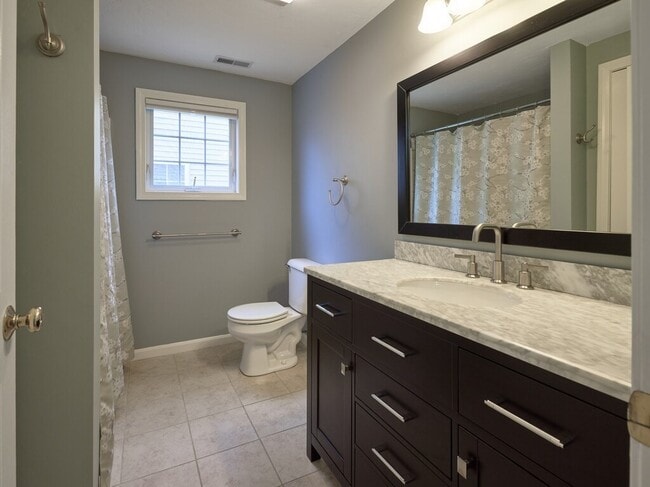 Building Photo - 9 Angela Rose Ln