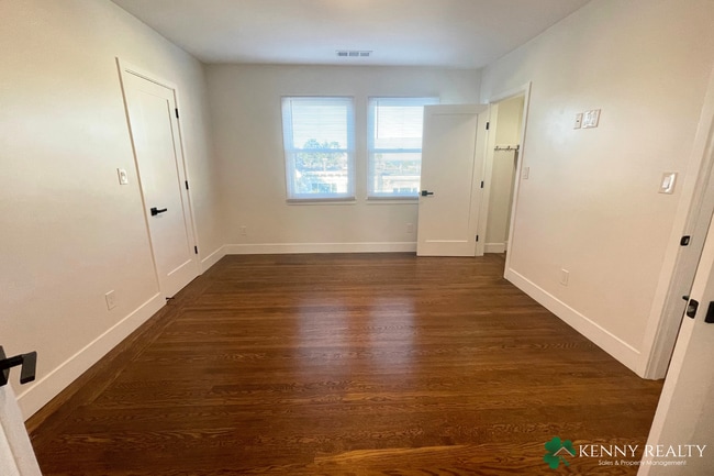 Building Photo - Beautifully Remodeled 4 Bedroom Home | Ing...