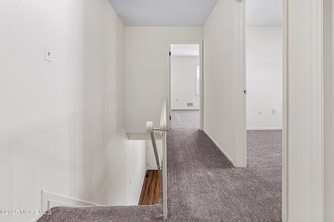 Building Photo - 144 New Cedar Ln