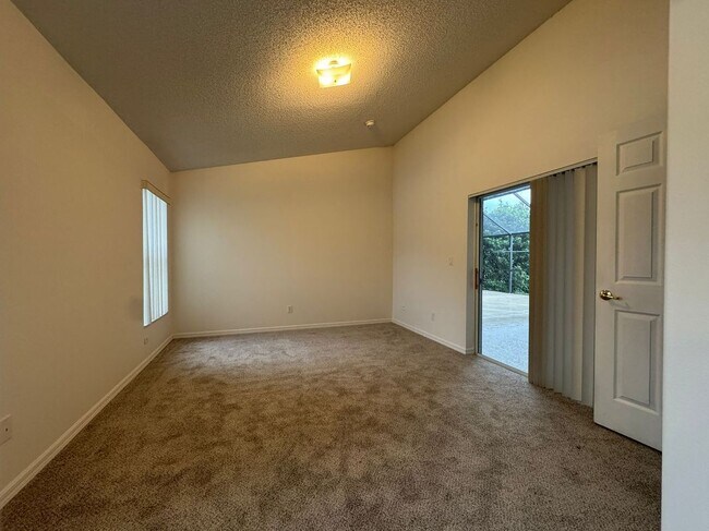 Building Photo - 16004 Blossom Hill Loop