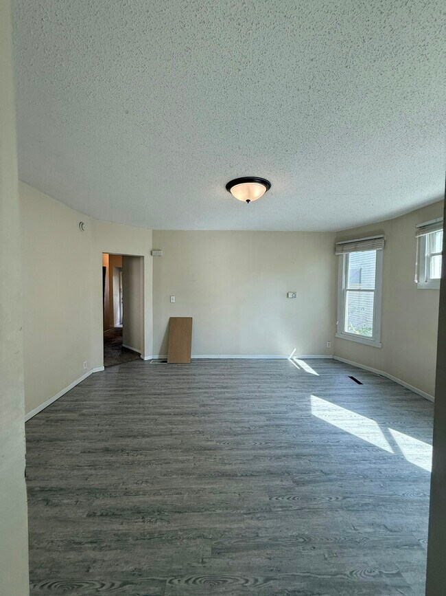 Building Photo - 3324 Colfax Ave South