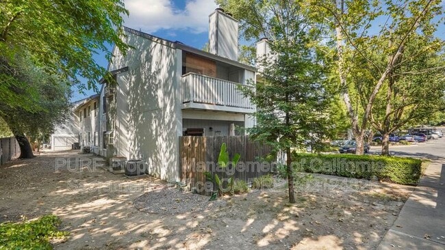 Building Photo - 4839 Vir Mar St